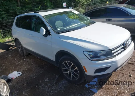 2020 Volkswagen Tiguan 2.0T Se/2.0T Se R-Line Black/2.0T Sel из США, поврежденный, VIN 3VV2B7AX2LM001628